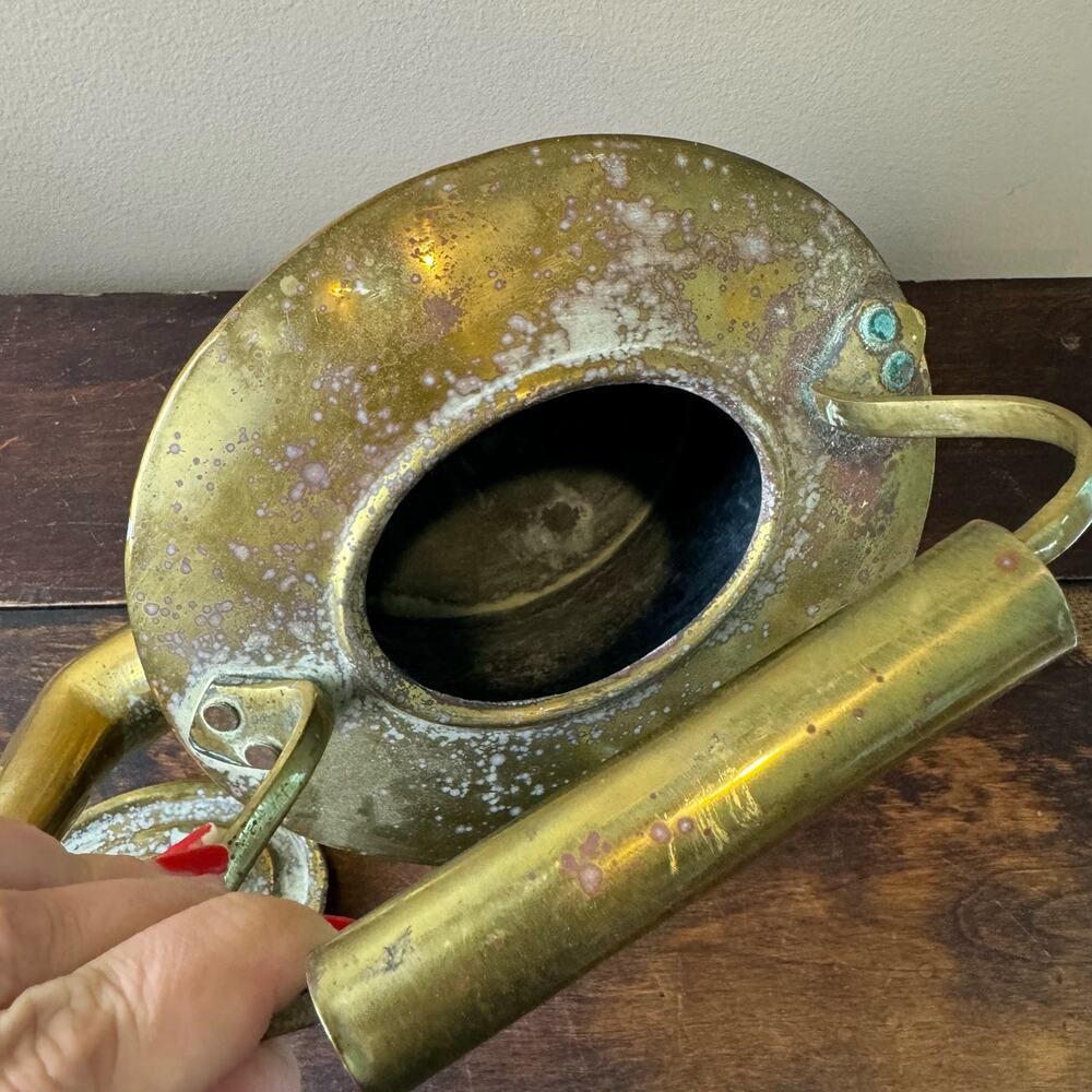 European Farmhouse Antique Brass‎ Teapot Tea Kettle with lid - Picture 5 of 9